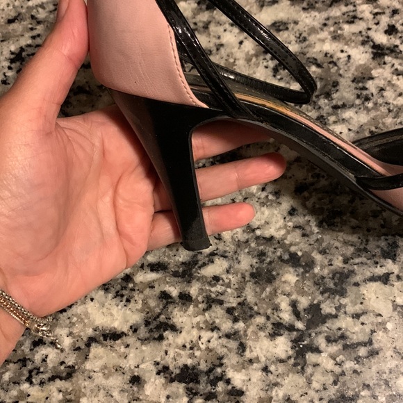 Pumps - Picture 2 of 4